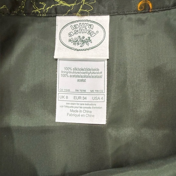 VTG Laura Ashley Forest Green Silk Skirt & Tank Set Embroidered Floral Size 4 - Picture 4 of 11